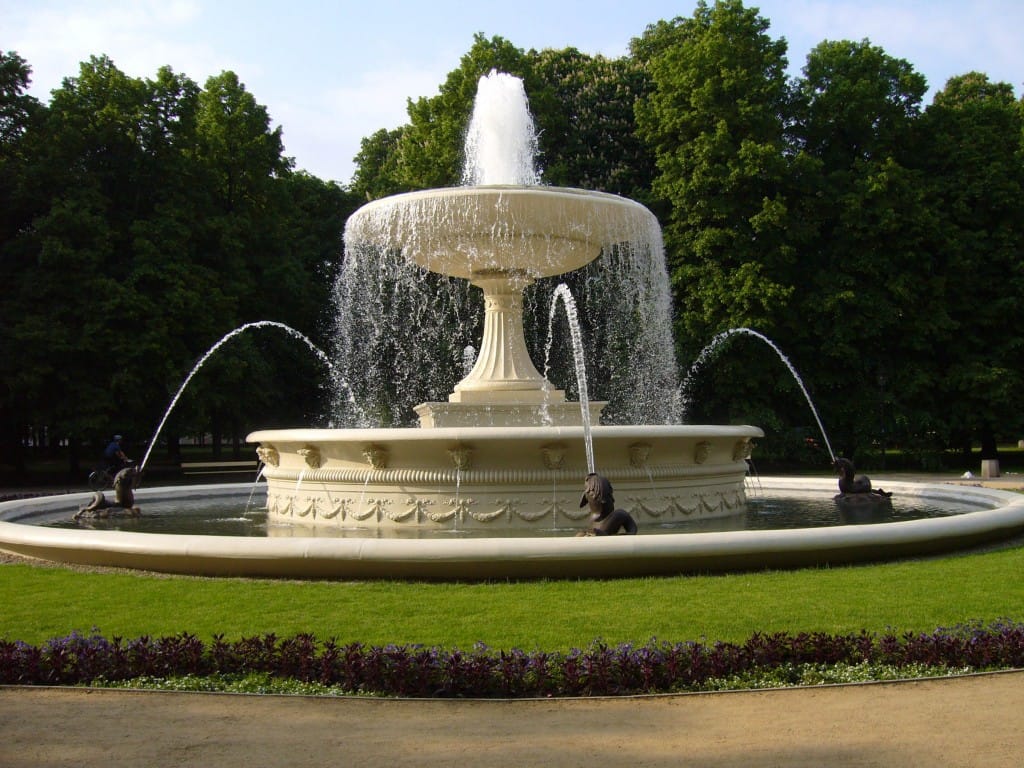 Fontaine 1 Fontaine Jardin 8 fontaine-pierre-calcaire