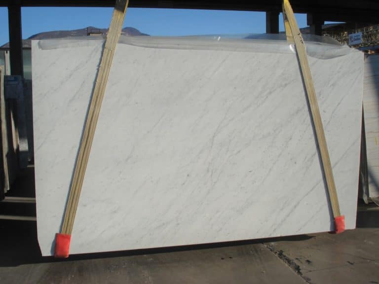 Tranche de marbre de Carrare blanc - Marbre Import