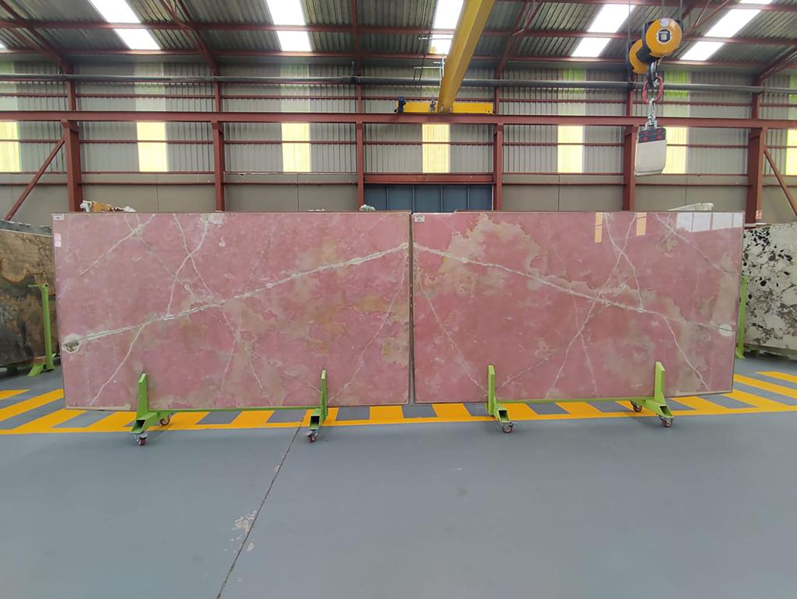 Tranches en livre ouvert Onyx Rose naturel