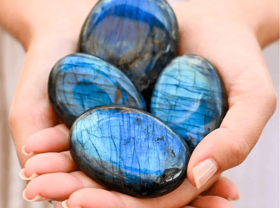 Bienfaits et vertus de la Labradorite