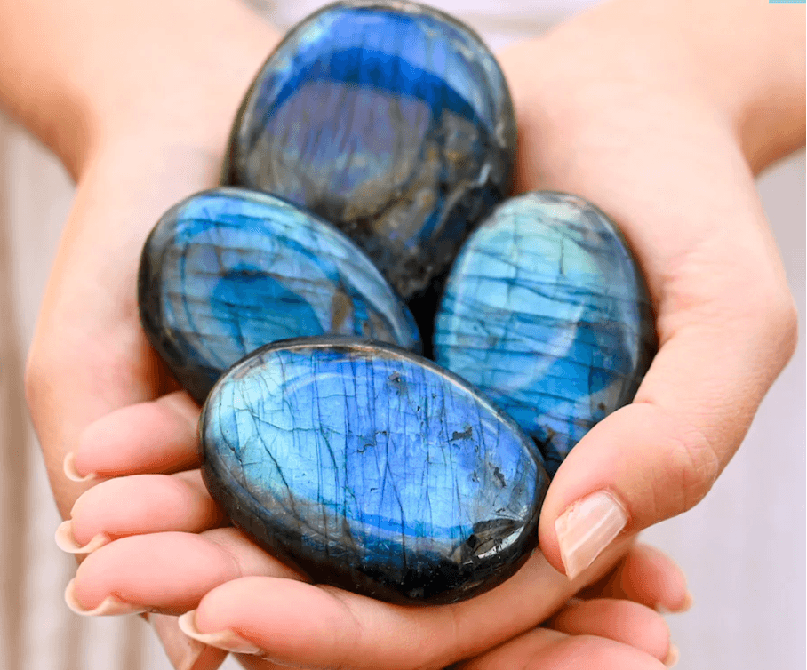 Bienfaits et vertus de la Labradorite 3 Sans titre 2 1 galets labradorite bienfaits et vertus