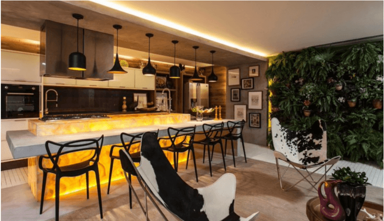 Pierre naturelle et chalet de montagne