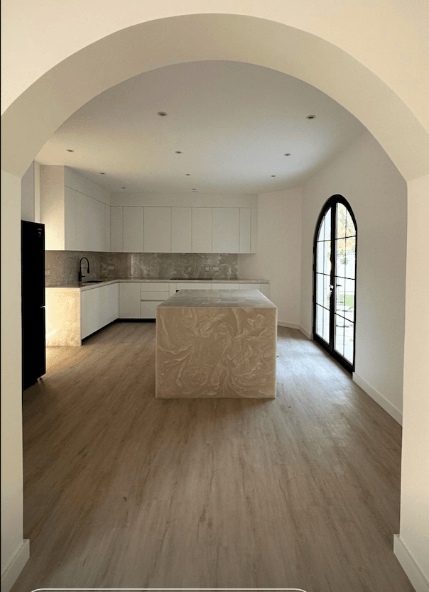 Caroline Receveur : son goût pour la déco et la pierre 4 Capture decran 2024 01 22 a 14.16.45 onyx cuisine Caroline receveur