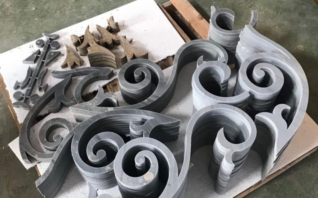 Marqueterie en marbre : l’art du tapis de sol décoratif et des créations sur mesure qui subliment les espaces contemporains